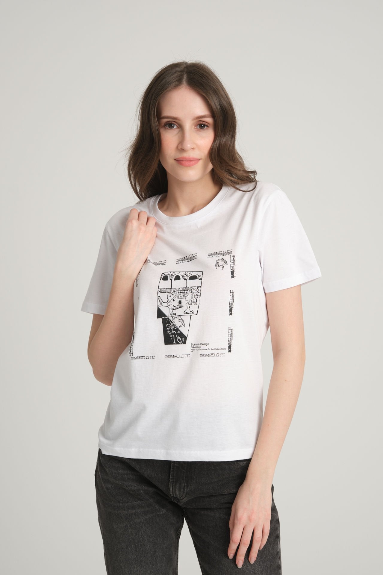 Women's White T-Shirt with Göbeklitepe Print "Vulture Stone"