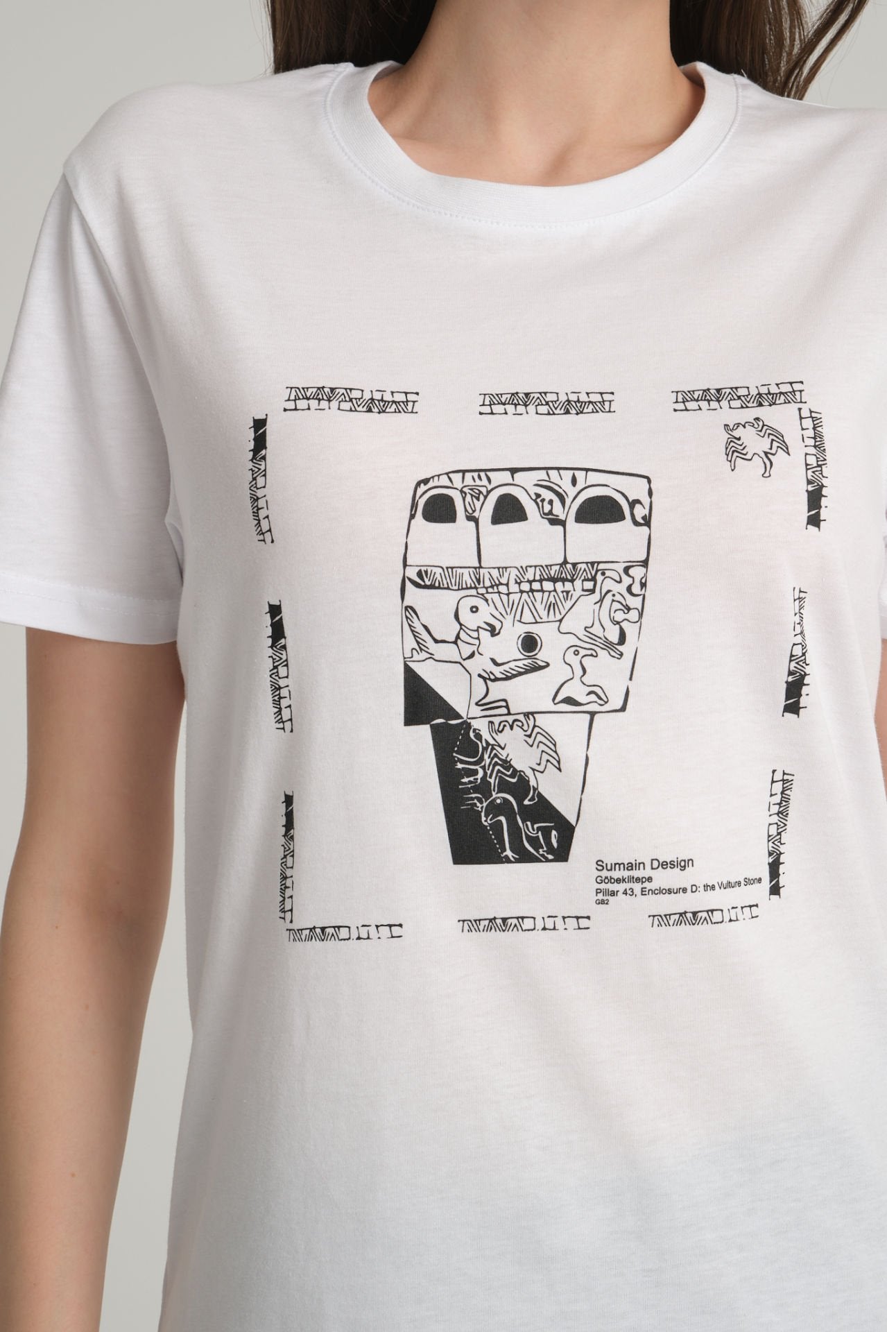 Women's White T-Shirt with Göbeklitepe Print "Vulture Stone"