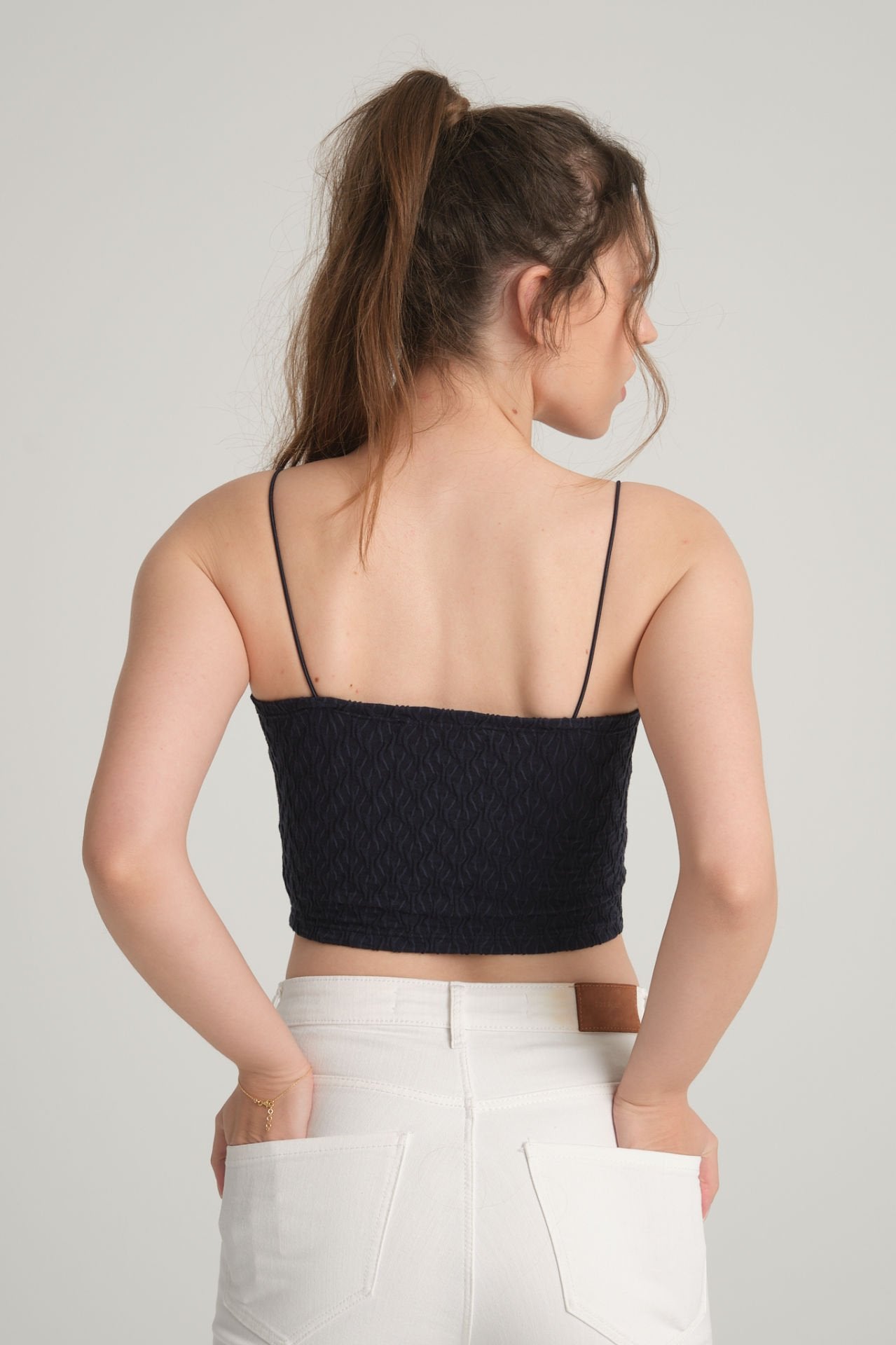 Bürümcük Desenli Askılı Crop Top
