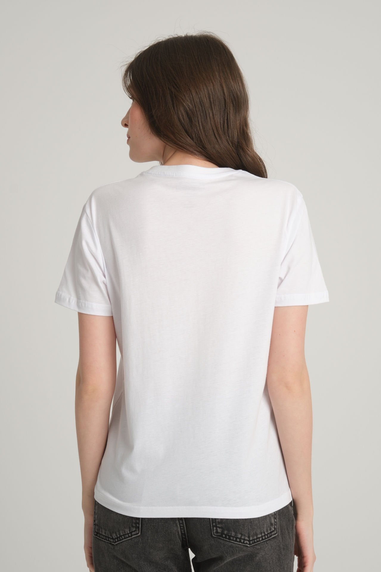 Women's White T-Shirt with Göbeklitepe Print "Serpent Column"