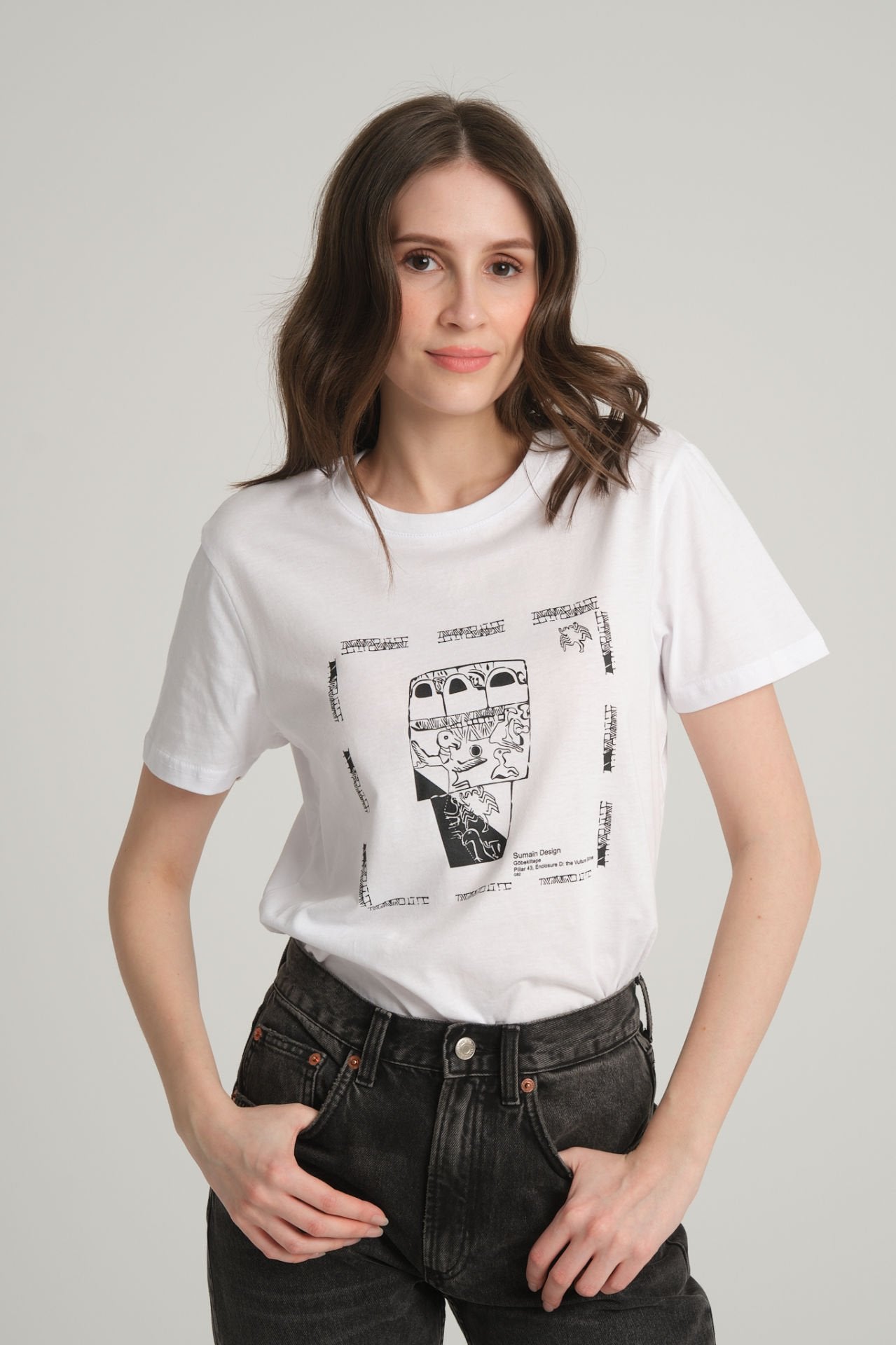 Women's White T-Shirt with Göbeklitepe Print "Vulture Stone"
