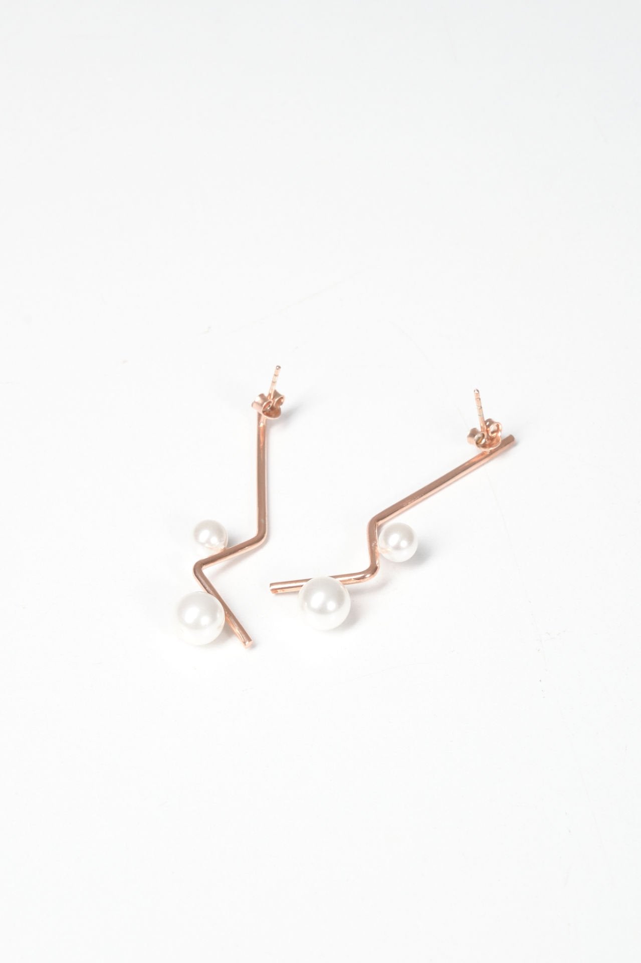 Silver Pearl Earrings