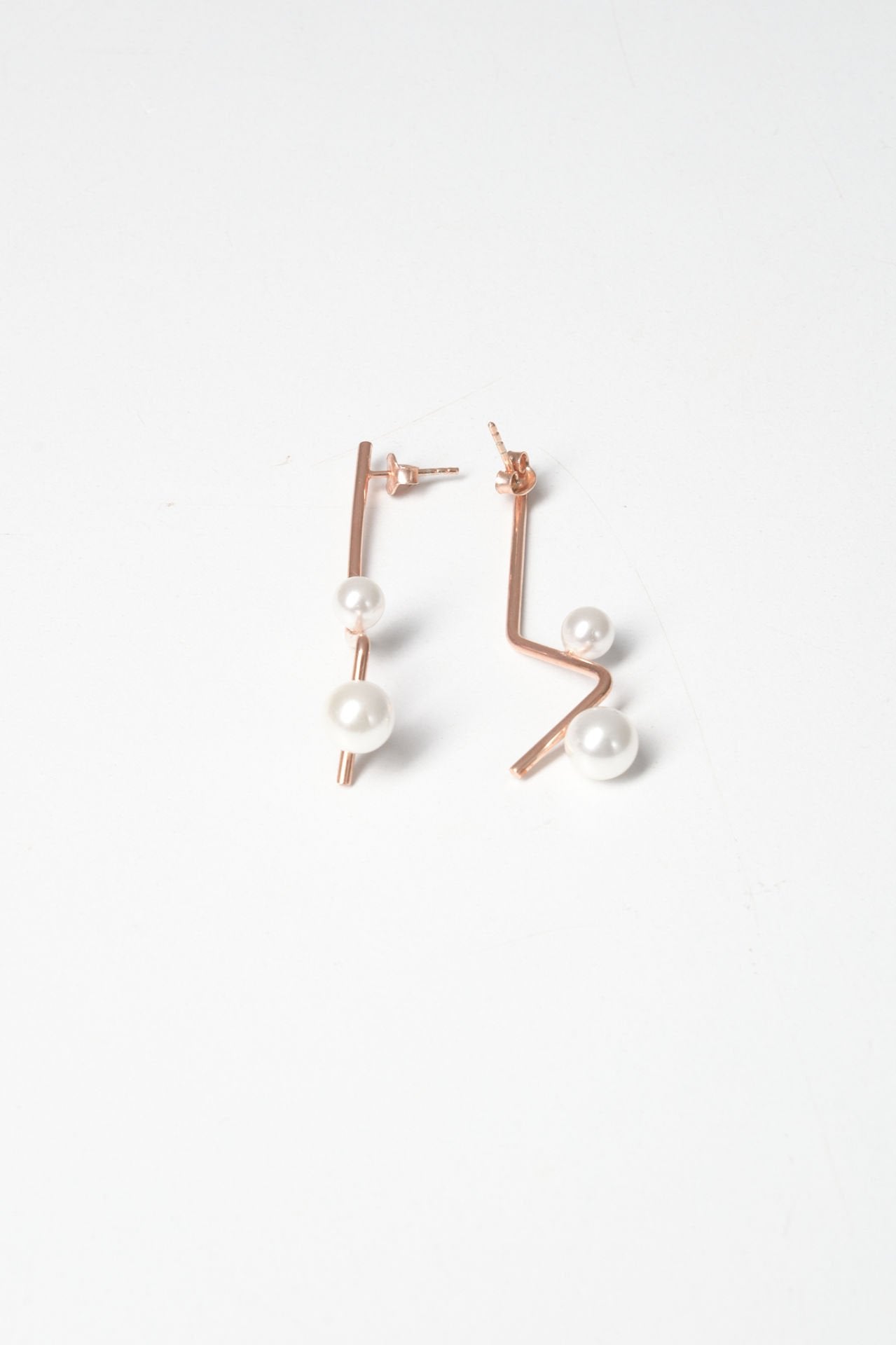 Silver Pearl Earrings