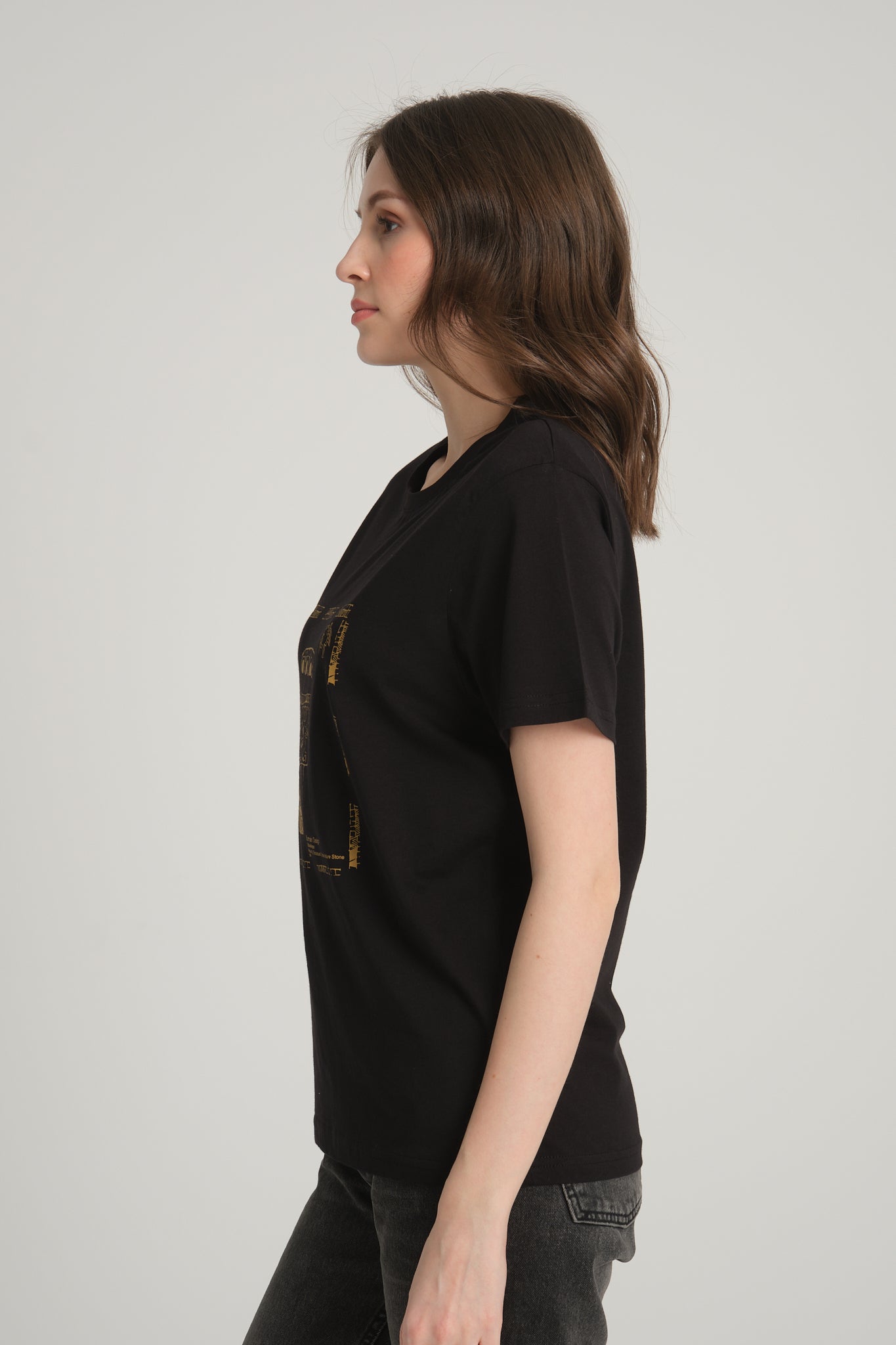 Women's Black T-Shirt with Göbeklitepe Print "Vulture Stone"