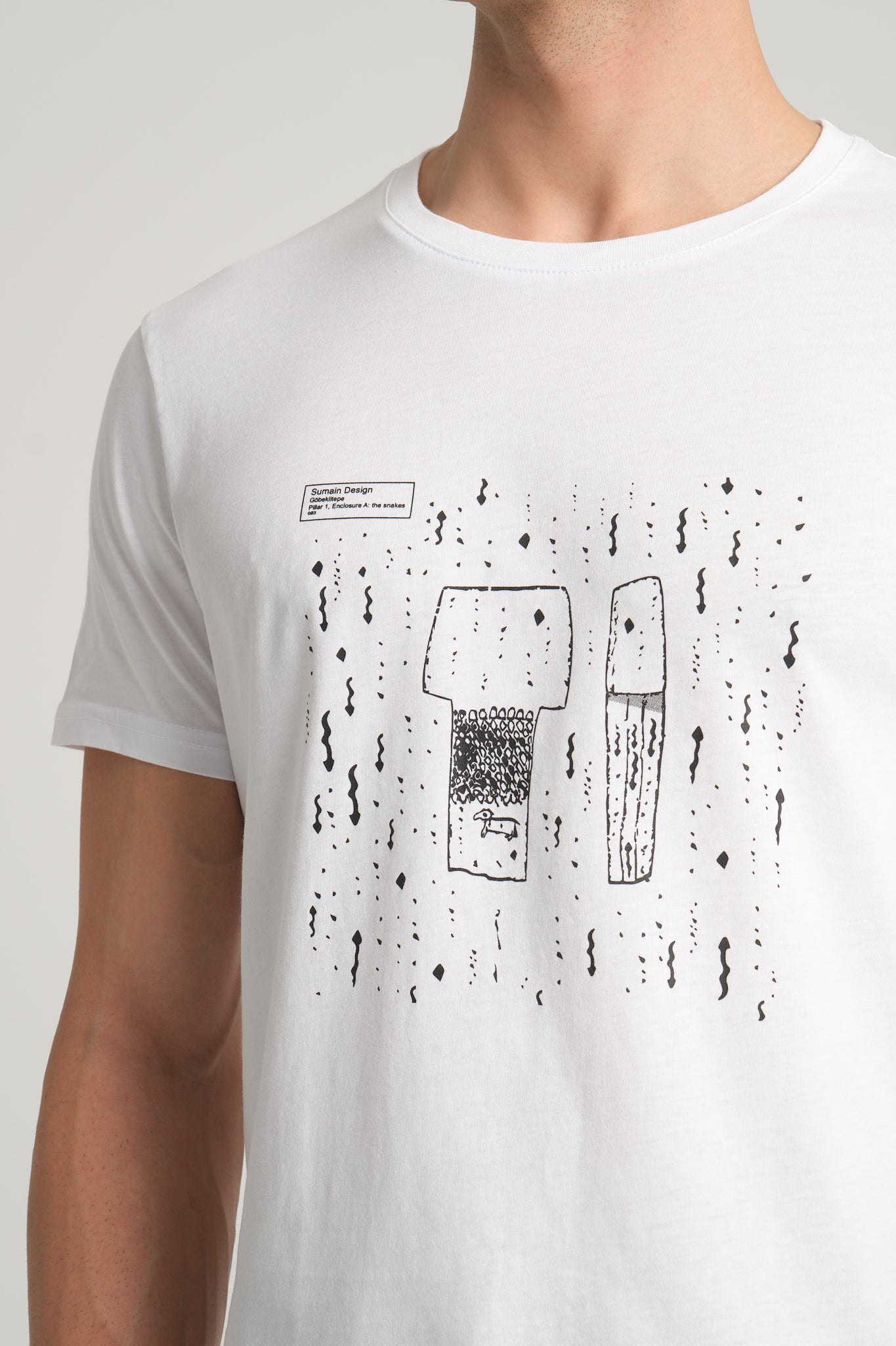 Gobeklitepe Printed Men's White T-Shirt "Serpent Column"